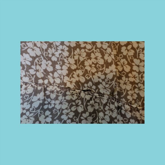 Womens vintage silk like short sleeve floral mini dress . Size small / medium - Picture 5 of 5